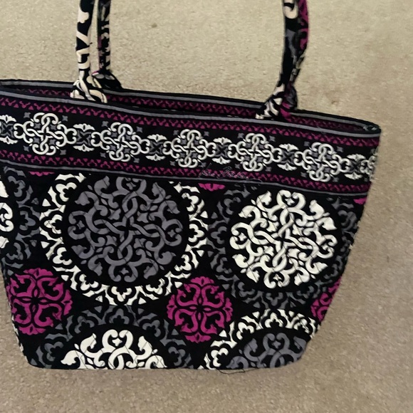 Vera Bradley- Canterberry Magenta  Patterned Tote Bag - Picture 7 of 8